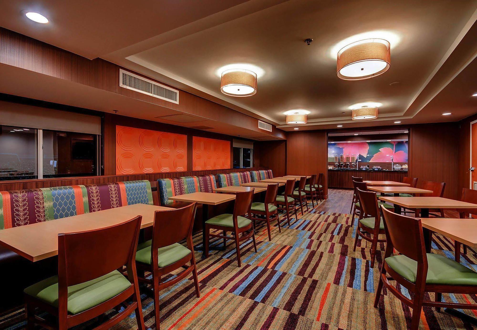 Fairfield By Marriott Inn & Suites Wallingford New Haven Экстерьер фото